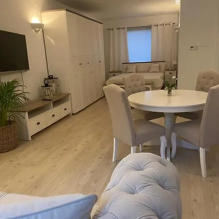 Lux Chodziez, Ul Zwyciestwa 13 Chodzież