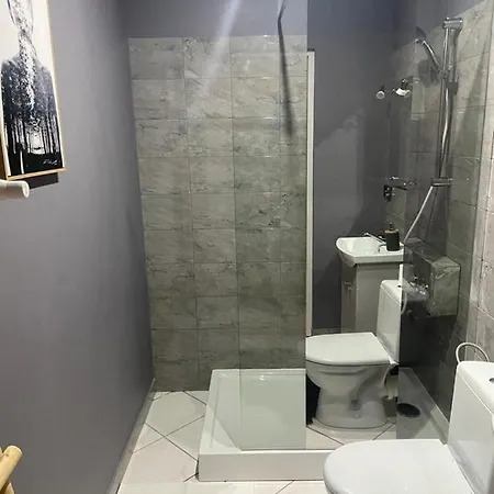Lux Chodziez, Ul Zwyciestwa 13 Daire *